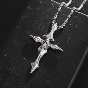 Alternative view of Gothic Skull